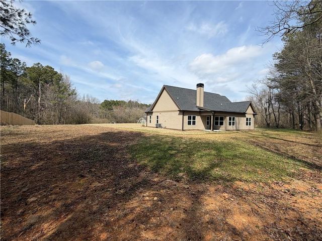 629 136 Connector, Talking Rock, GA 30175