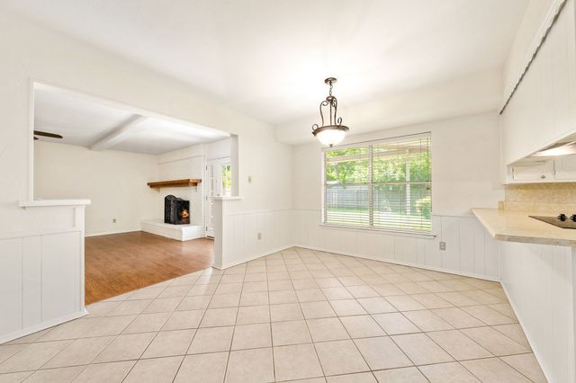 2811 Wentwood Drive, Grapevine, TX 76051