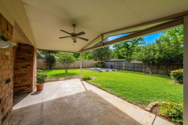 2811 Wentwood Drive, Grapevine, TX 76051