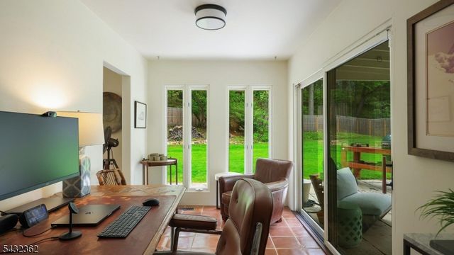75 Seney Dr, Bernardsville Boro, NJ 07924