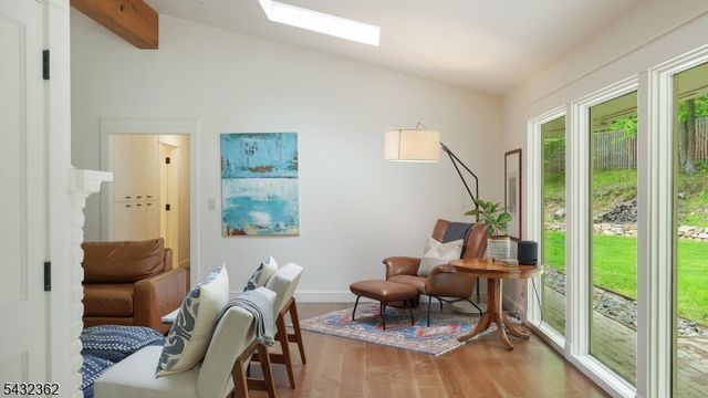 75 Seney Dr, Bernardsville Boro, NJ 07924