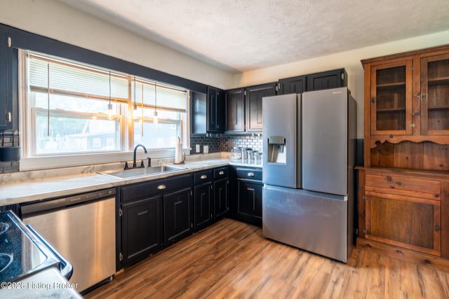 220 Lee St, Shepherdsville, KY 40165