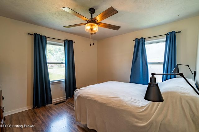 220 Lee St, Shepherdsville, KY 40165