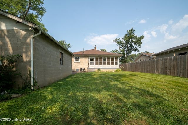 220 Lee St, Shepherdsville, KY 40165