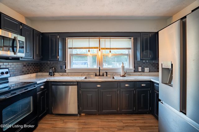 220 Lee St, Shepherdsville, KY 40165