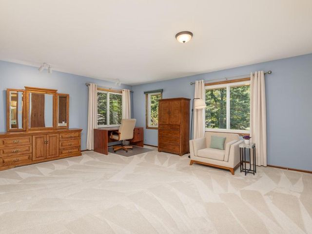 2885 Zanzibar Lane N, Plymouth, MN 55447