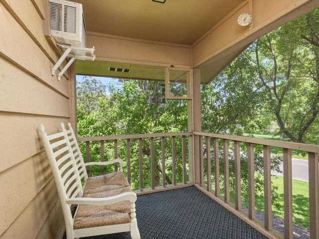 2885 Zanzibar Lane N, Plymouth, MN 55447