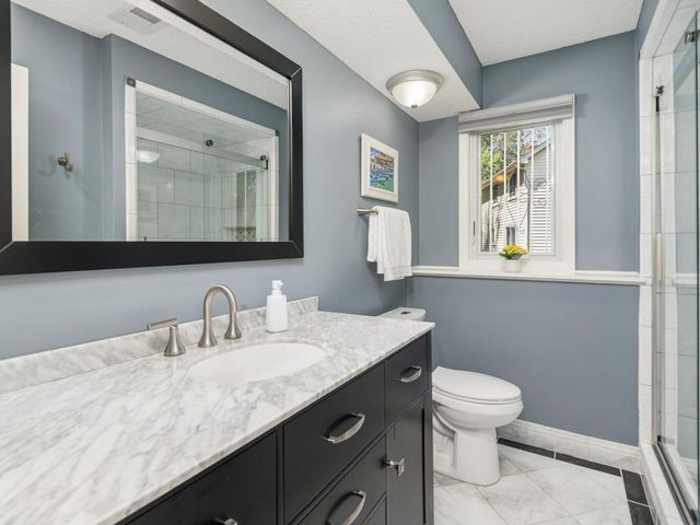 2885 Zanzibar Lane N, Plymouth, MN 55447