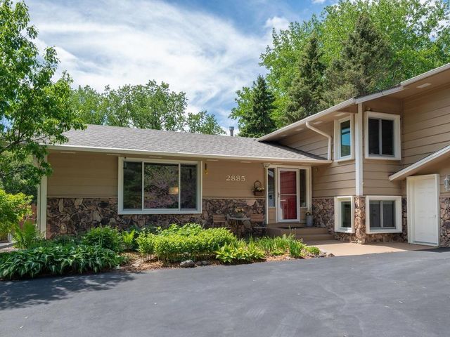 2885 Zanzibar Lane N, Plymouth, MN 55447