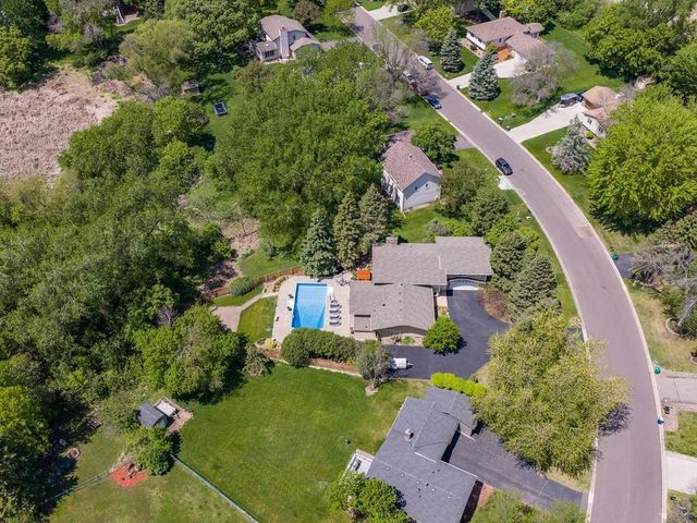 2885 Zanzibar Lane N, Plymouth, MN 55447