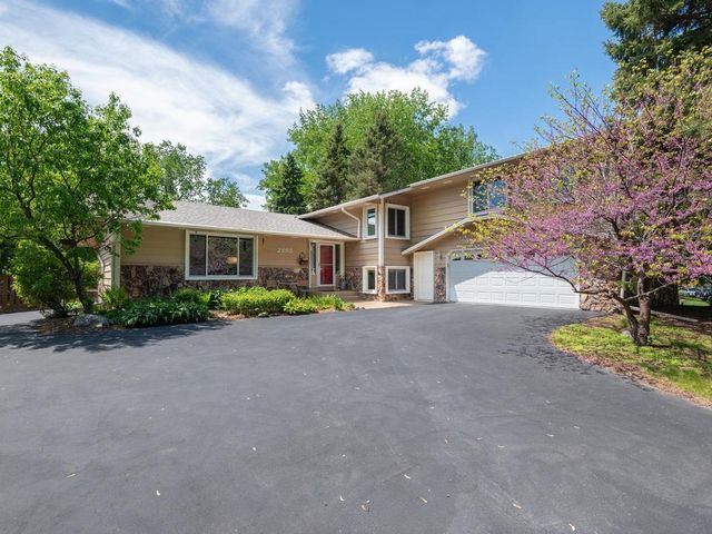 2885 Zanzibar Lane N, Plymouth, MN 55447