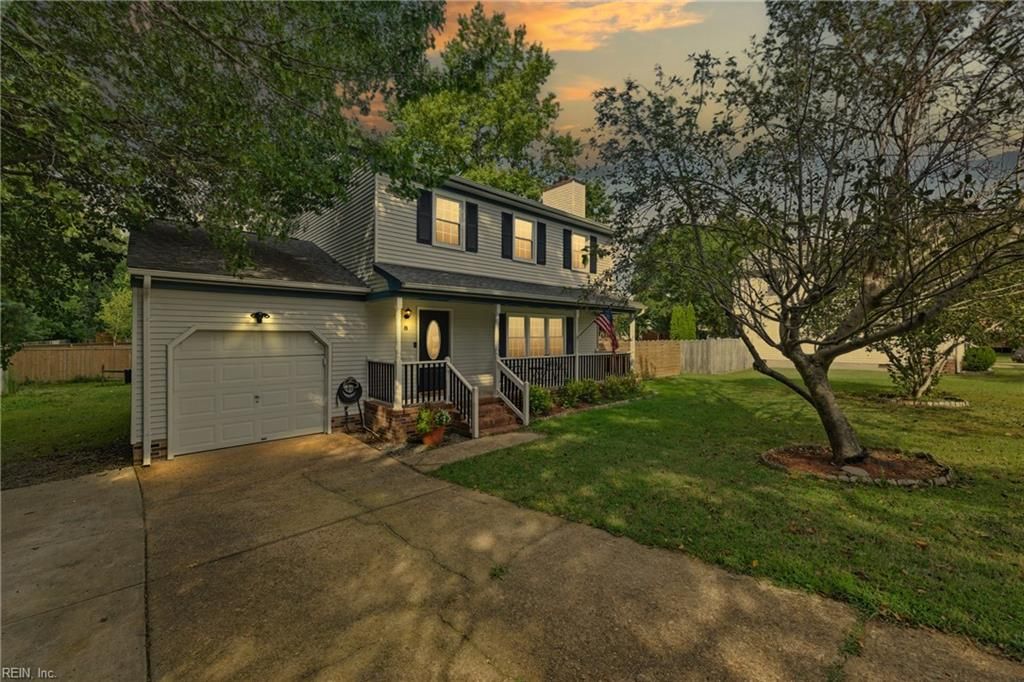 8 Tiffany LN, Hampton, VA 23664