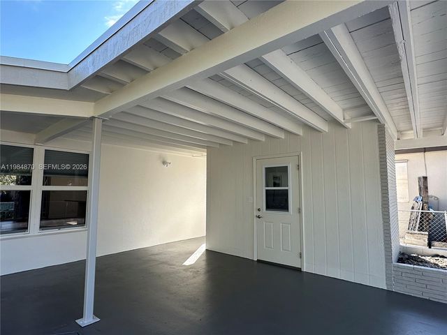 3042 Hayes Street, Hollywood, FL 33021