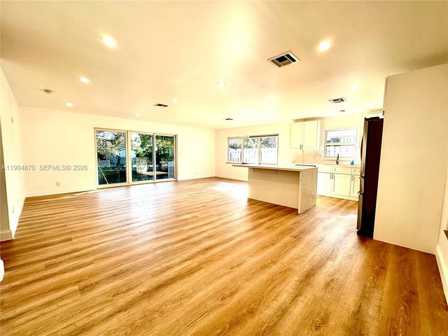 3042 Hayes Street, Hollywood, FL 33021