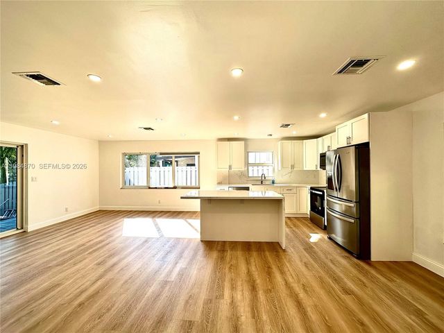 3042 Hayes Street, Hollywood, FL 33021