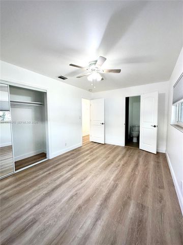 3042 Hayes Street, Hollywood, FL 33021