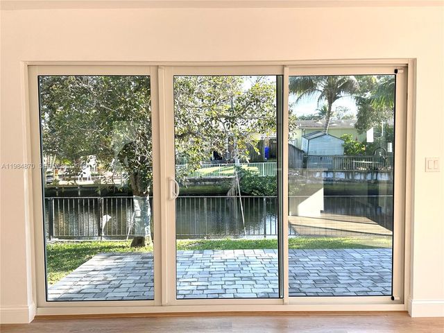 3042 Hayes Street, Hollywood, FL 33021