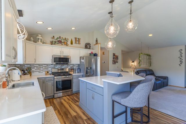 10894 Spring Drive NW, Bemidji, MN 56601
