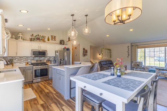 10894 Spring Drive NW, Bemidji, MN 56601