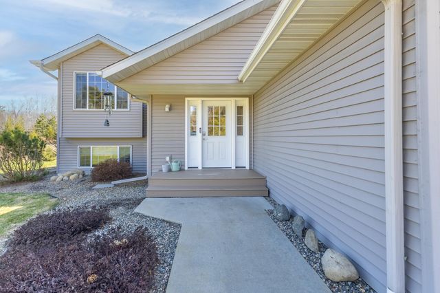 10894 Spring Drive NW, Bemidji, MN 56601