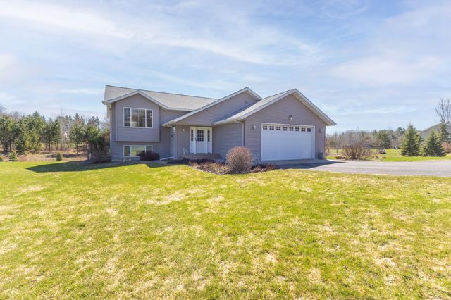 10894 Spring Drive NW, Bemidji, MN 56601