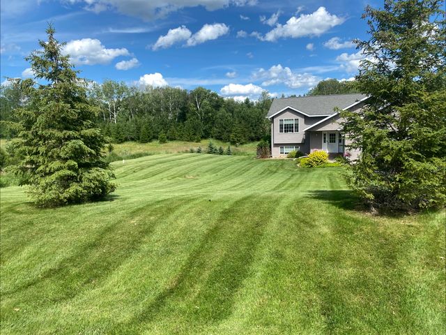 10894 Spring Drive NW, Bemidji, MN 56601