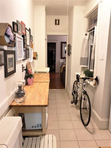 15 Parkman St 3C, Brookline, MA 02446