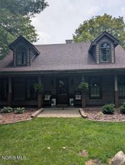 10325 Monclova Road, Monclova, OH 43542