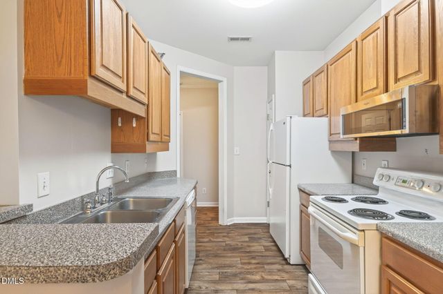 1721 Tiffany Bay Court 204, Raleigh, NC 27609