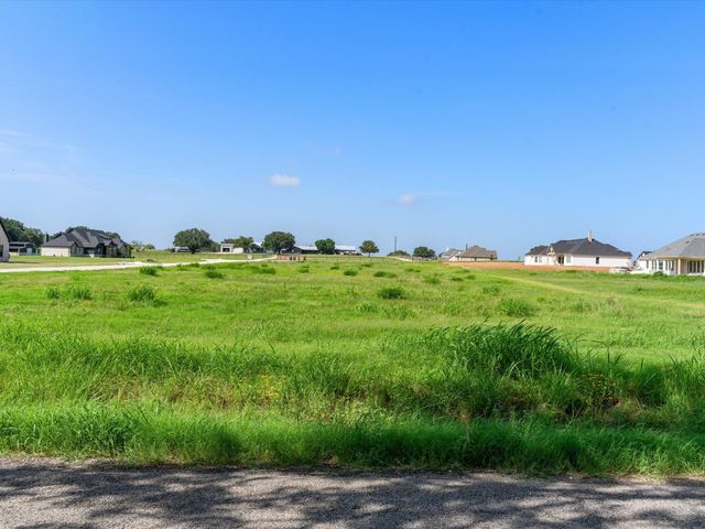 100 Eagle Rock Court, Weatherford, TX 76087