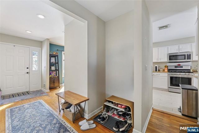 363 Vesta Court, Ridgewood, NJ 07450