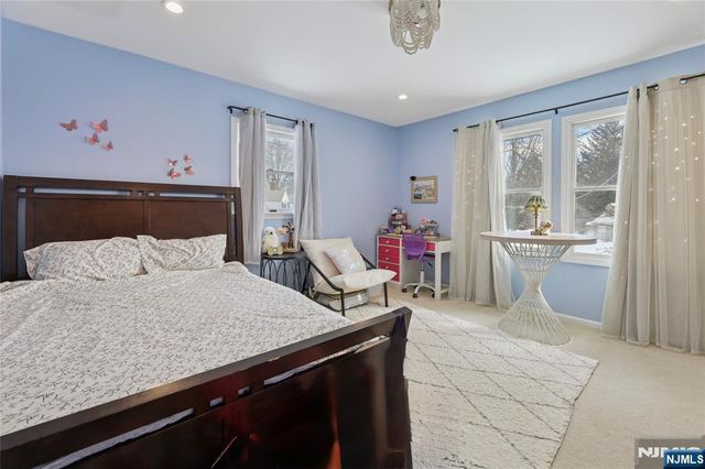 363 Vesta Court, Ridgewood, NJ 07450