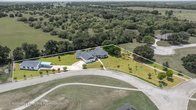 102 Palmer Drive, Comanche, TX 76442