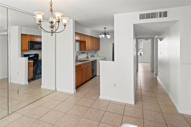 530 ORANGE DRIVE 11, Altamonte Springs, FL 32701