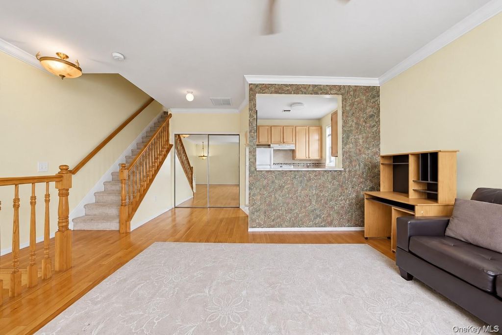 163 Surf Drive 106, Bronx, NY 10473 — photo 3