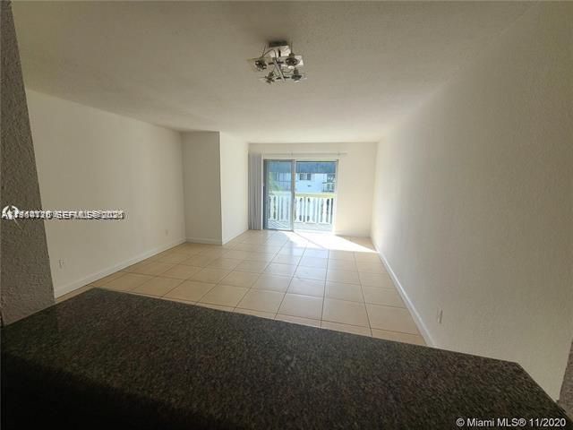 15225 NE 6th Ave B303, Miami, FL 33162