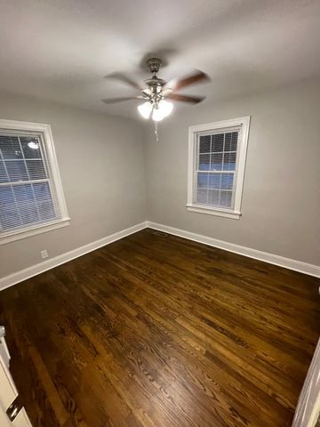 709 Woodlawn Dr, Clarksville, TN 37040