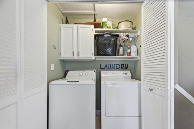 11004 W Grant St, Wichita, KS 67209