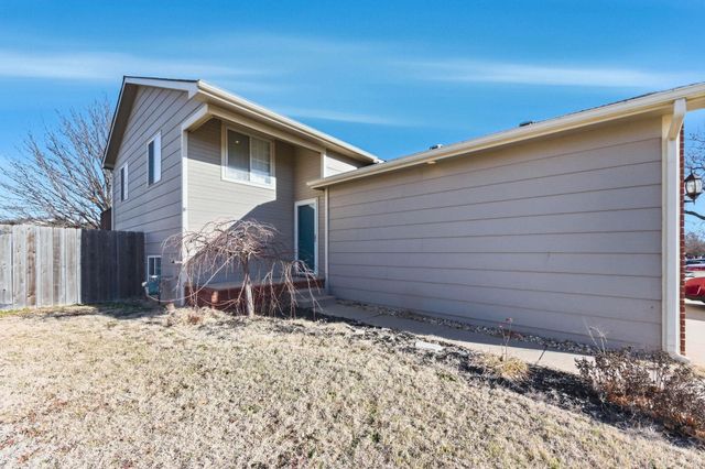 11004 W Grant St, Wichita, KS 67209