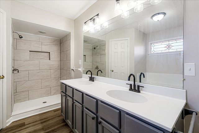 7147 COUNTRY OAKS DR, Memphis, TN 38125