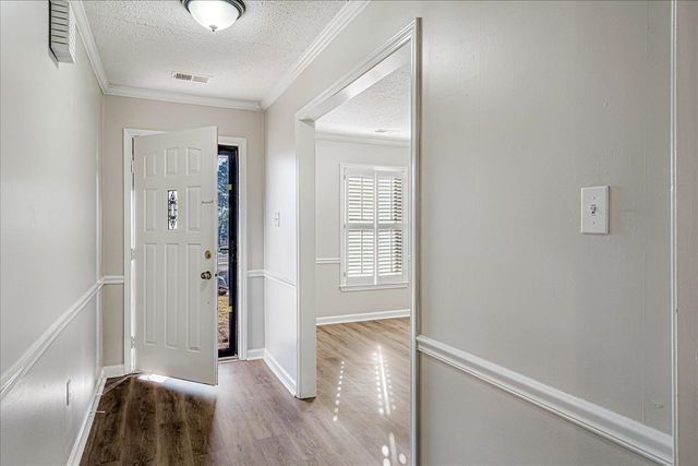 7147 COUNTRY OAKS DR, Memphis, TN 38125