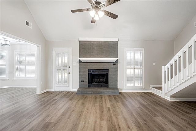 7147 COUNTRY OAKS DR, Memphis, TN 38125