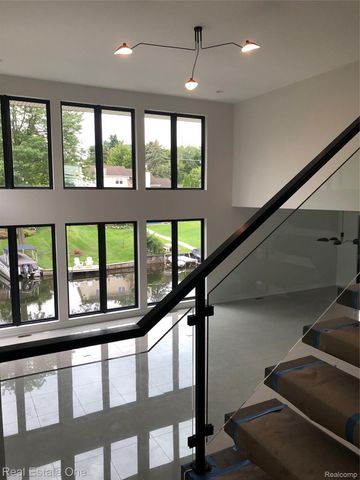 1830 Sadie Shore Drive, Commerce Charter Township, MI 48382