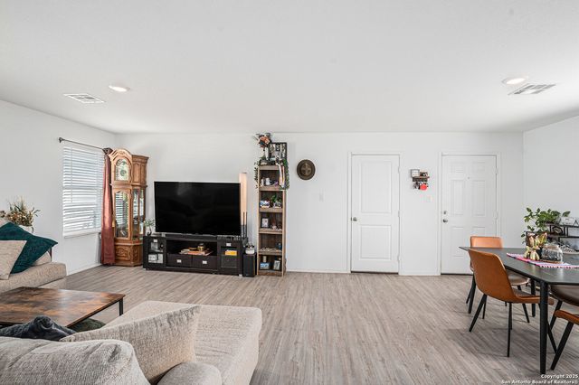 13802 Ostrich, San Antonio, TX 78252