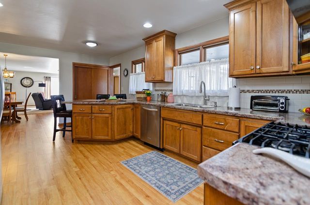 160 ST MARYS BOULEVARD, Green Bay, WI 54301
