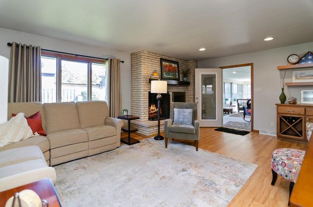 160 ST MARYS BOULEVARD, Green Bay, WI 54301