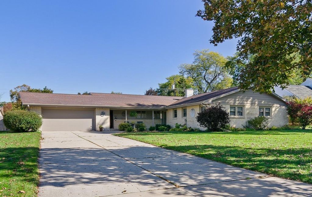 160 ST MARYS BOULEVARD, Green Bay, WI 54301