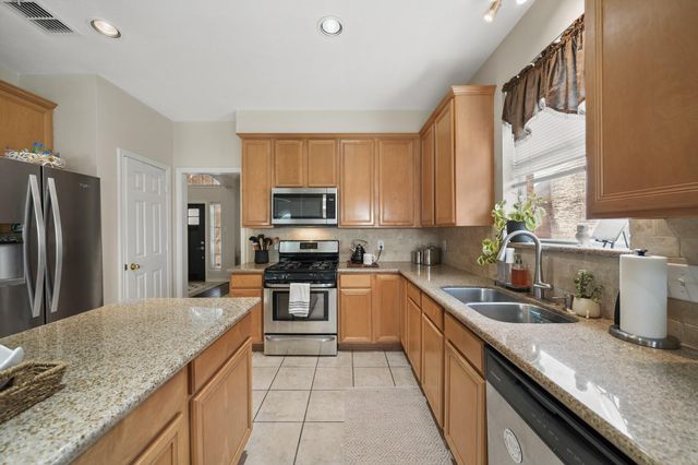 2410 Suncreek Lane, Pearland, TX 77584