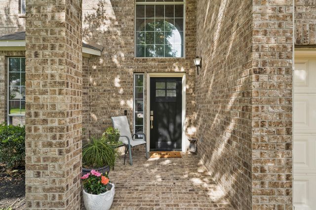 2410 Suncreek Lane, Pearland, TX 77584