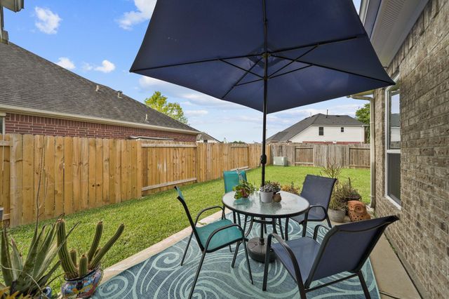 2410 Suncreek Lane, Pearland, TX 77584